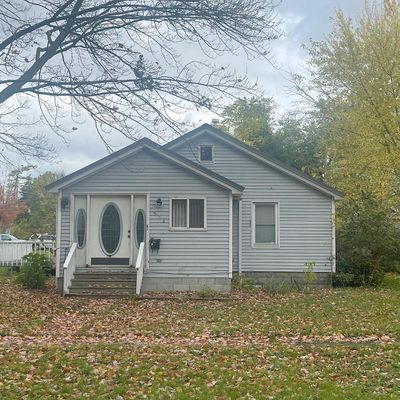 534 Howard St, Algonac, MI 48001