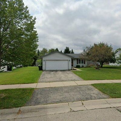 543 Broadmoore Dr, Hartford, WI 53027