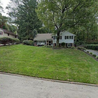 476 Upper Weadley Rd, Wayne, PA 19087