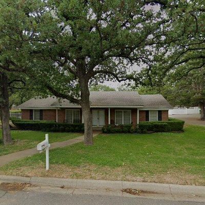 4821 Wedgeview Dr, Hurst, TX 76053