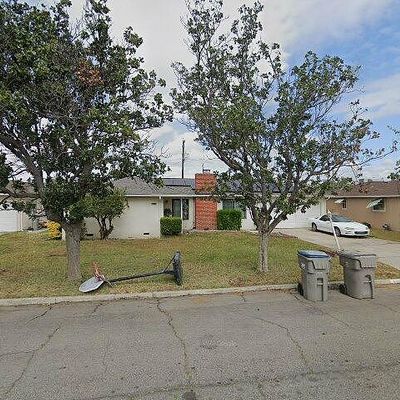 4863 E Simpson Ave, Fresno, CA 93703