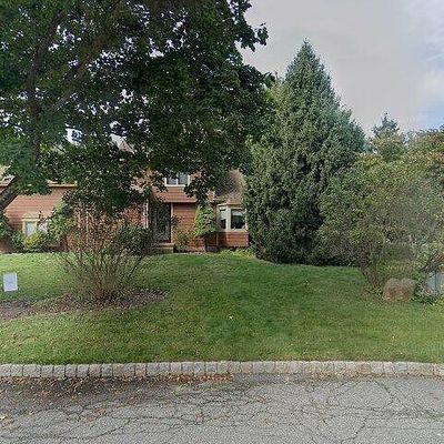 49 Kensington Ct, Hackettstown, NJ 07840