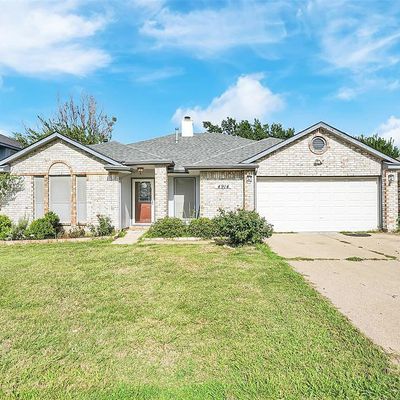 4914 Garden Grove Rd, Grand Prairie, TX 75052