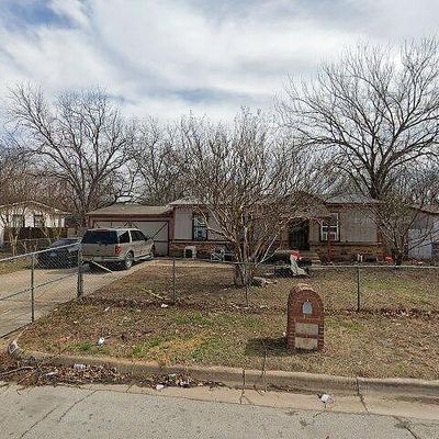 4921 Nell St, Fort Worth, TX 76119