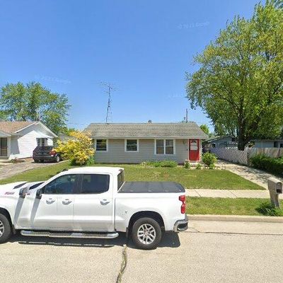 4925 Pershing Blvd, Kenosha, WI 53144