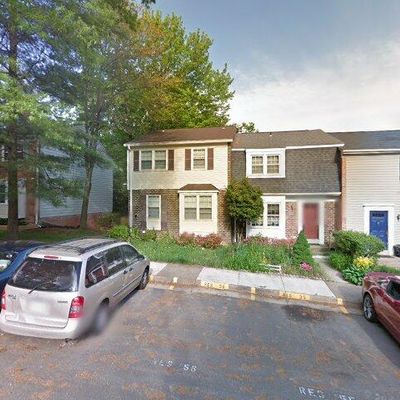 5008 Head Ct, Fairfax, VA 22032