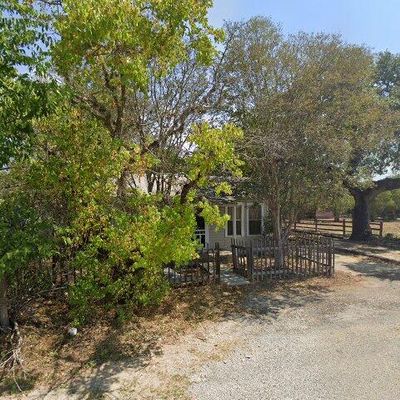 602 10th St # B, Bandera, TX 78003