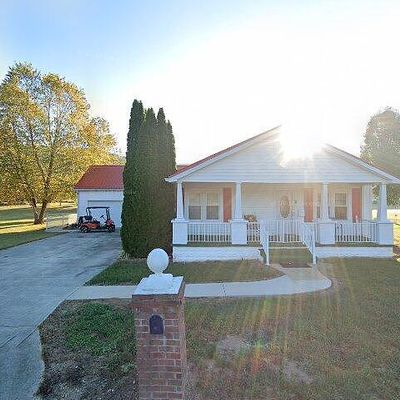 61 Frank Woodlee Rd, Pelham, TN 37366