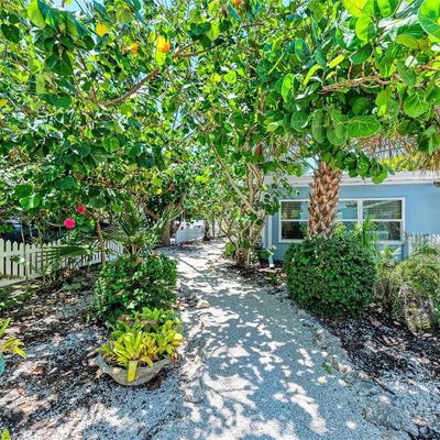 610 N Bay Blvd, Anna Maria, FL 34216