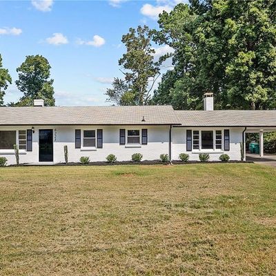 6223 Bingham Ave, Clemmons, NC 27012