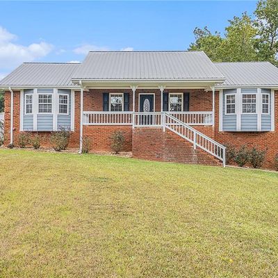 624 Swan Lake Rd, Stockbridge, GA 30281