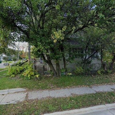 630 W Mount Hope Ave, Lansing, MI 48910