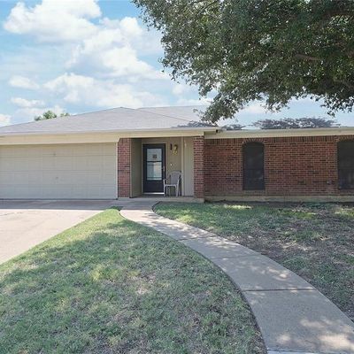 6313 Hunters Glen Dr, Watauga, TX 76148