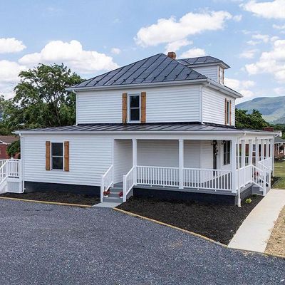 553 Park Rd, Stanley, VA 22851