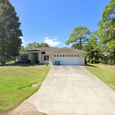 554 Agnes St, Sebastian, FL 32958