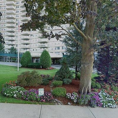 555 North Ave Apt 22 D, Fort Lee, NJ 07024