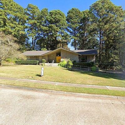 555 Spring Lake Dr, Shreveport, LA 71106