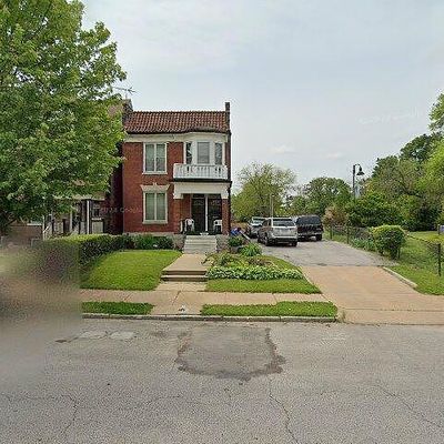 5648 Maple Ave, Saint Louis, MO 63112