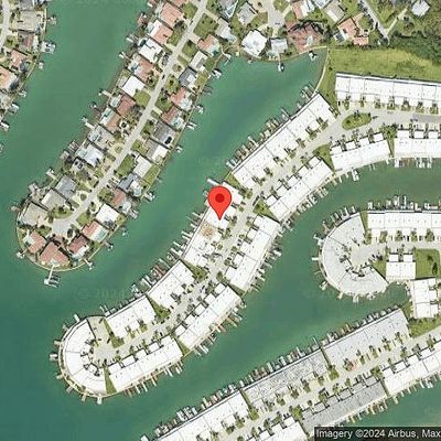 569 Boca Ciega Point Blvd N, Saint Petersburg, FL 33708