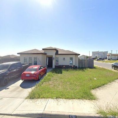 5702 Saint Joan Of Arc Loop, Laredo, TX 78046