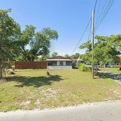 5803 N Lakewood Dr, Panama City, FL 32404