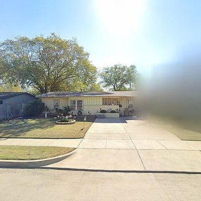 5809 Lyle St, Westworth Village, TX 76114