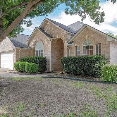 5832 Echo Bluff Dr, Haltom City, TX 76137