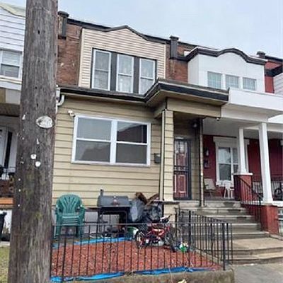 5842 Spruce St, Philadelphia, PA 19139