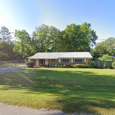 588 Bentley Rd S, Creola, AL 36525