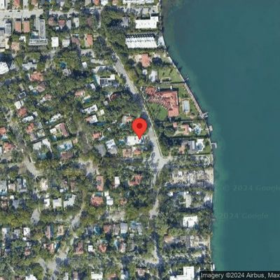 5910 E Bayshore Dr, Miami, FL 33137