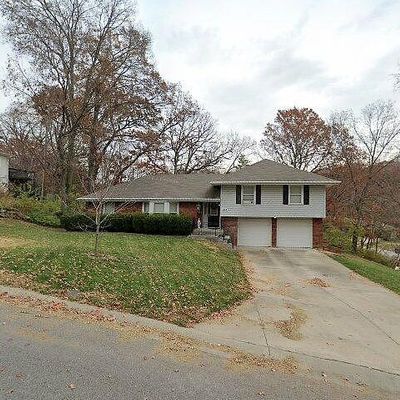 5913 N Wyandotte St, Kansas City, MO 64118