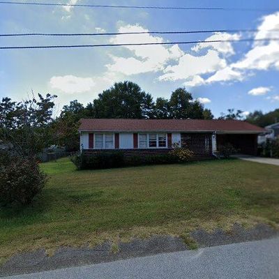 7 Sylvia Ln, Pelzer, SC 29669