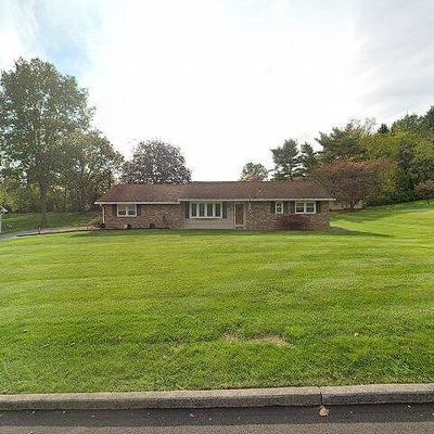 7 Villa Ln, Palmyra, PA 17078