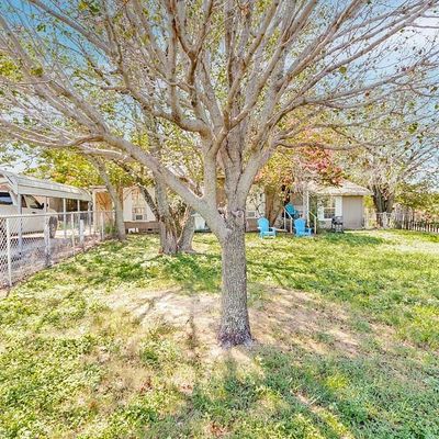 701 S Hill St, Decatur, TX 76234