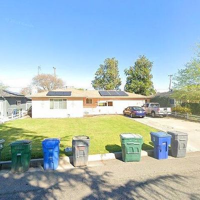 705 Willis Ave, Madera, CA 93637