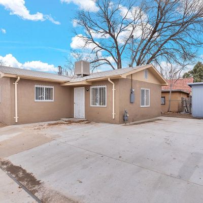 708 Nuanes Ln Sw, Albuquerque, NM 87102