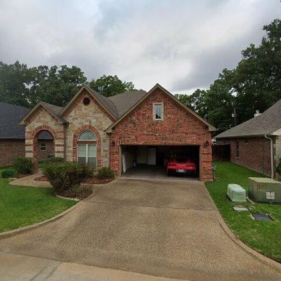 715 Cove Pl, Longview, TX 75604