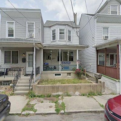 718 Seneca St, Pottsville, PA 17901