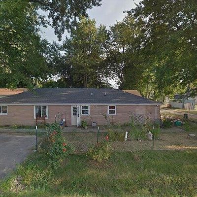 720 E Marion St, Clinton, IL 61727