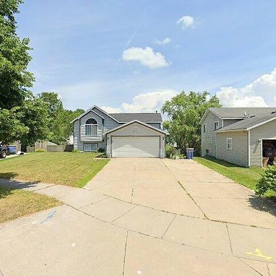 720 Kommer Ct Nw, Grand Rapids, MI 49504