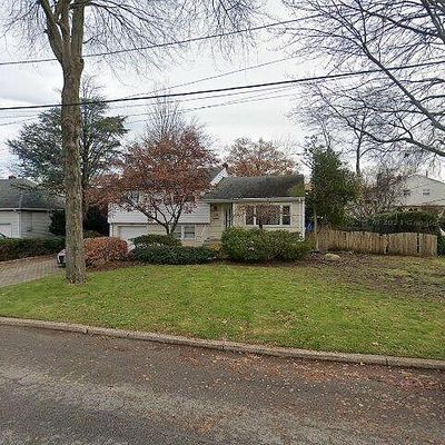 721 Mabie St, New Milford, NJ 07646