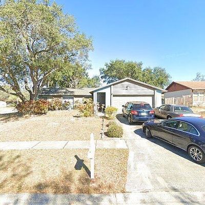 734 Climate Dr, Brandon, FL 33511