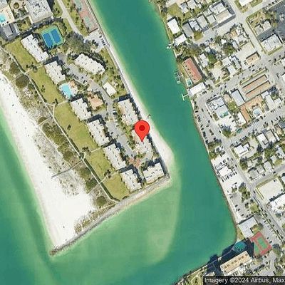 7435 Bayshore Dr #201, Treasure Island, FL 33706