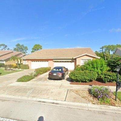 649 Saint Andrews Blvd, Naples, FL 34113