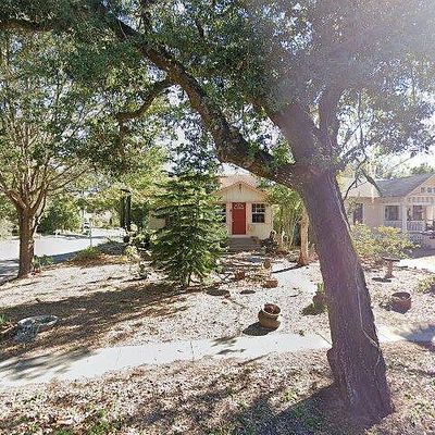 652 N Tremain St, Mount Dora, FL 32757