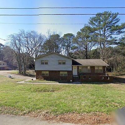 652 Ridge Ave, Stone Mountain, GA 30083