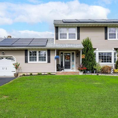 66 Lisa Ct, Toms River, NJ 08753