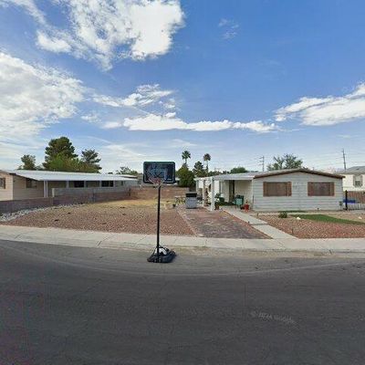 6633 Hartman St, Las Vegas, NV 89108