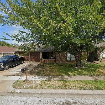 6649 Fair Oaks Dr, Watauga, TX 76148