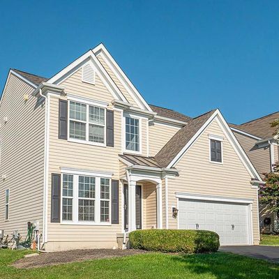 672 Empire Dr, Downingtown, PA 19335